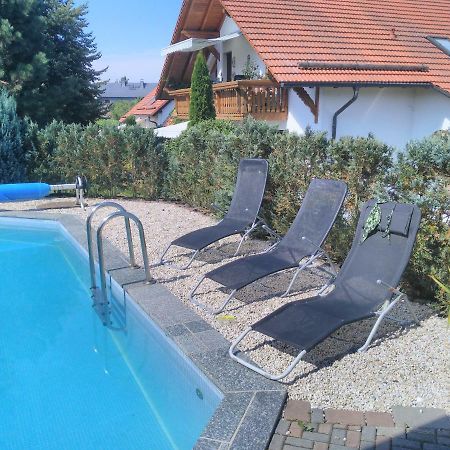 Ferienwohnung Und Pension Guertler Mohlsdorf ภายนอก รูปภาพ
