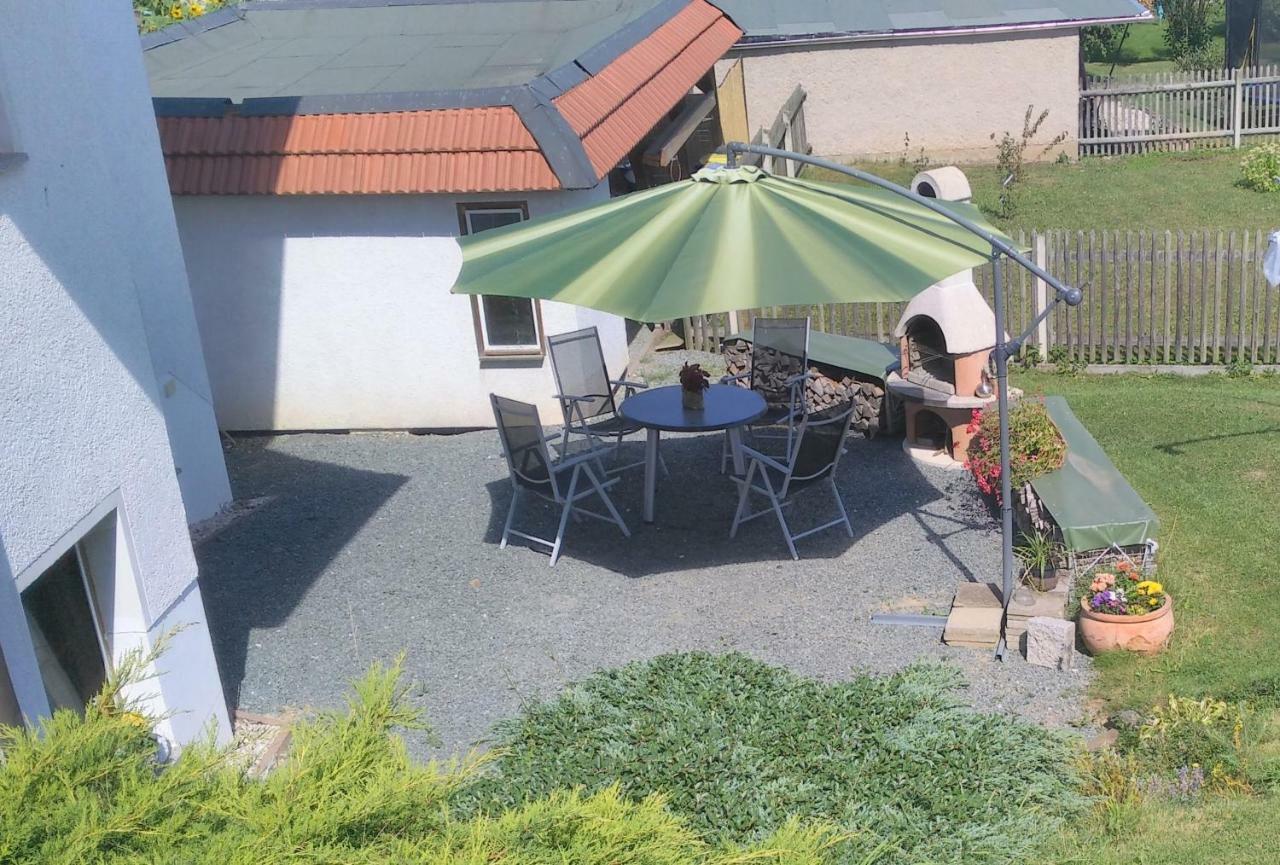 Ferienwohnung Und Pension Guertler Mohlsdorf ภายนอก รูปภาพ
